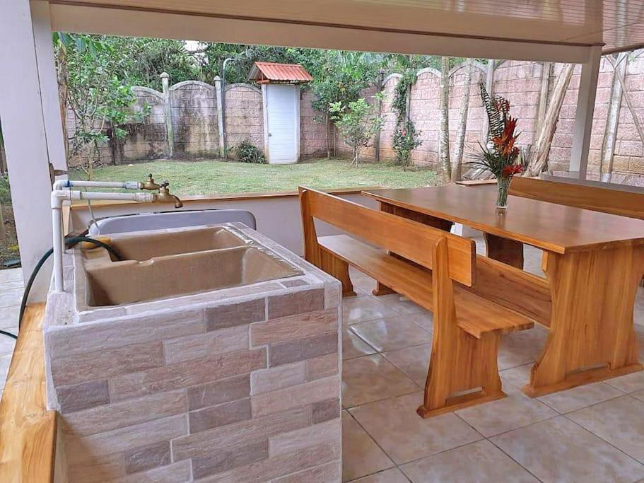 Tropical Bee Garden Holiday Houses Savegre Exterior foto